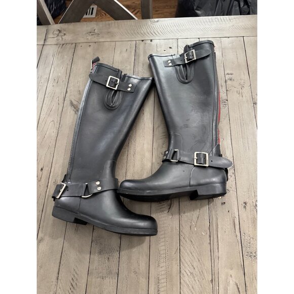 Steve Madden Tsunami Wellies Tall Black Buckle Rain Boots Red Detail Size 5 - Picture 6 of 8
